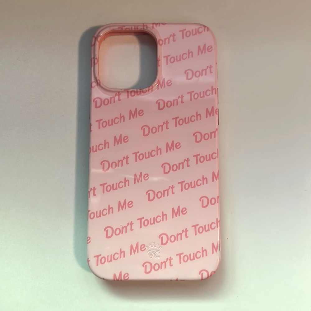 Velvet Caviar ‘Don’t touch me’ iPhone 13 Pro-Max mag safe phone case, used